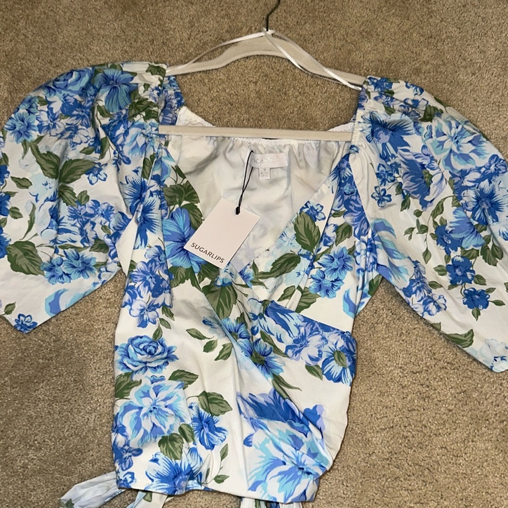 NWT Apricot Lane, floral tie top